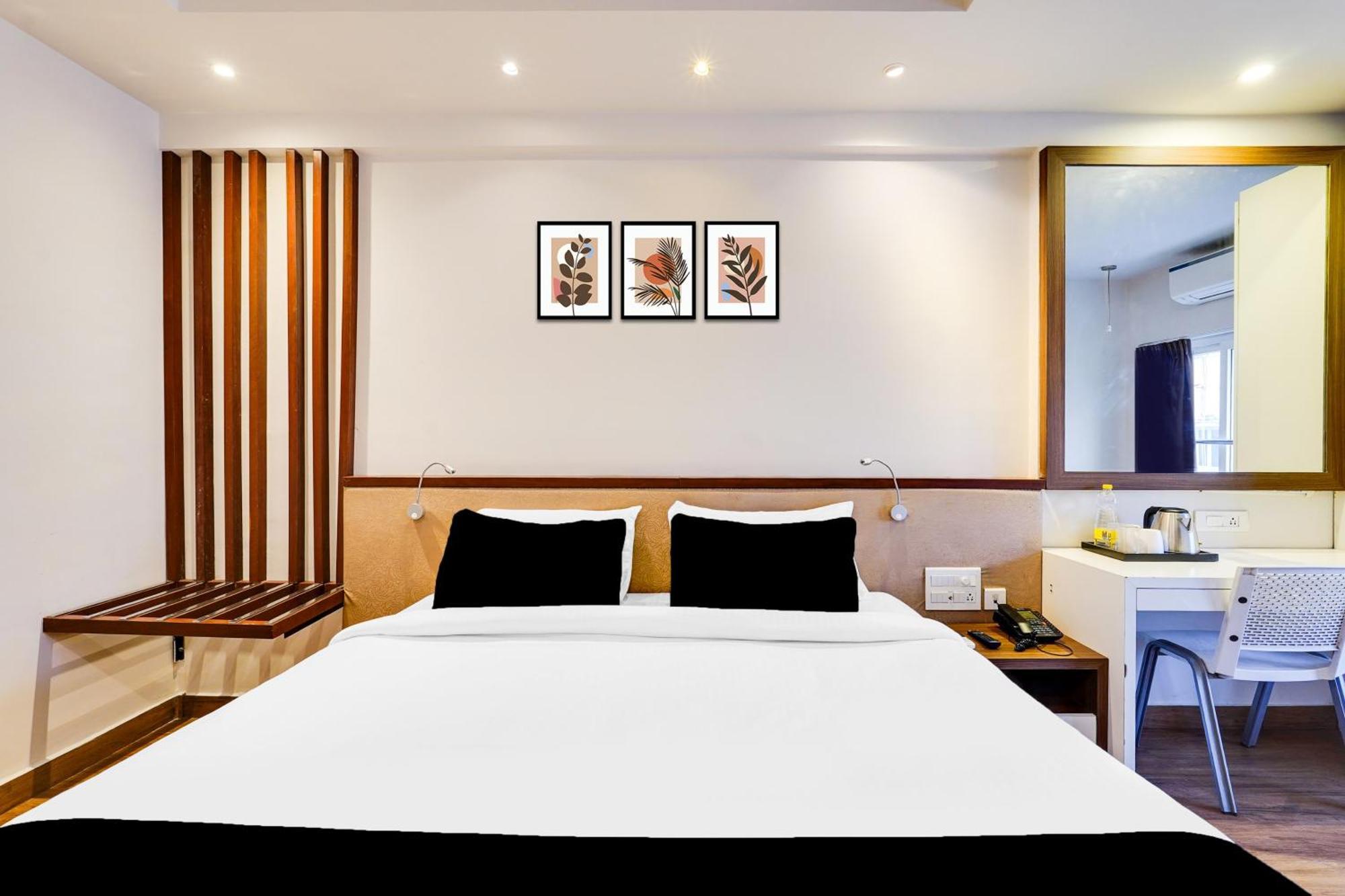 Super Townhouse Oak Kodambakkam Formerly Cine City Τσενάι Εξωτερικό φωτογραφία