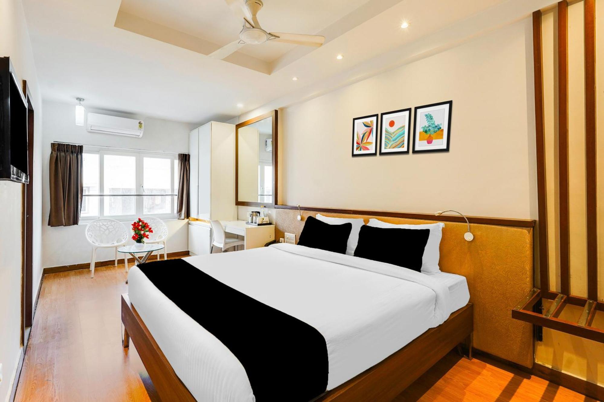 Super Townhouse Oak Kodambakkam Formerly Cine City Τσενάι Εξωτερικό φωτογραφία